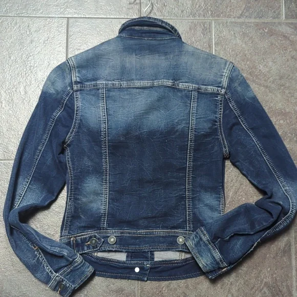 Jean jacket - Picture 4 of 4